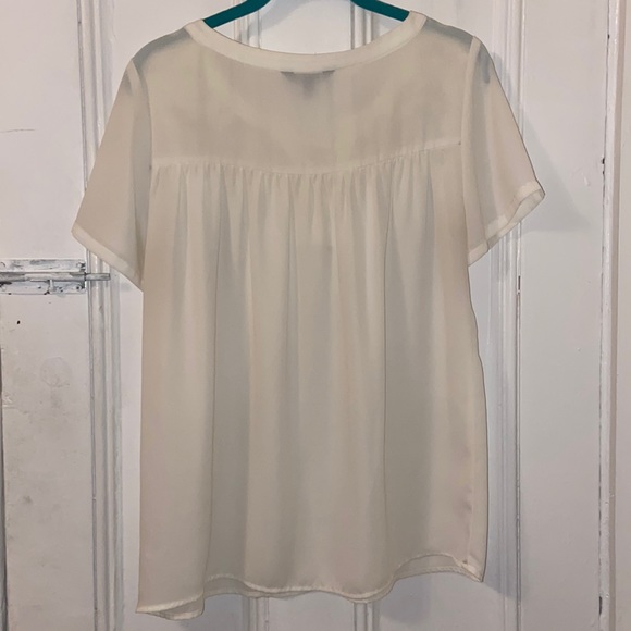 Express Lace Blouse - Picture 3 of 3